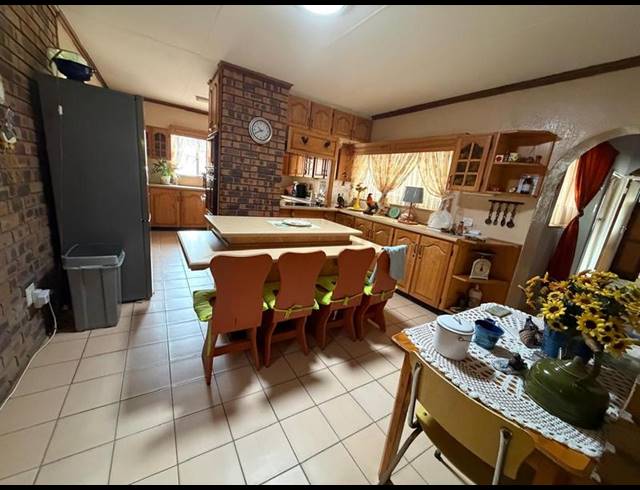 3 BEDROOM HOUSE FOR SALE IN CASSELDALE